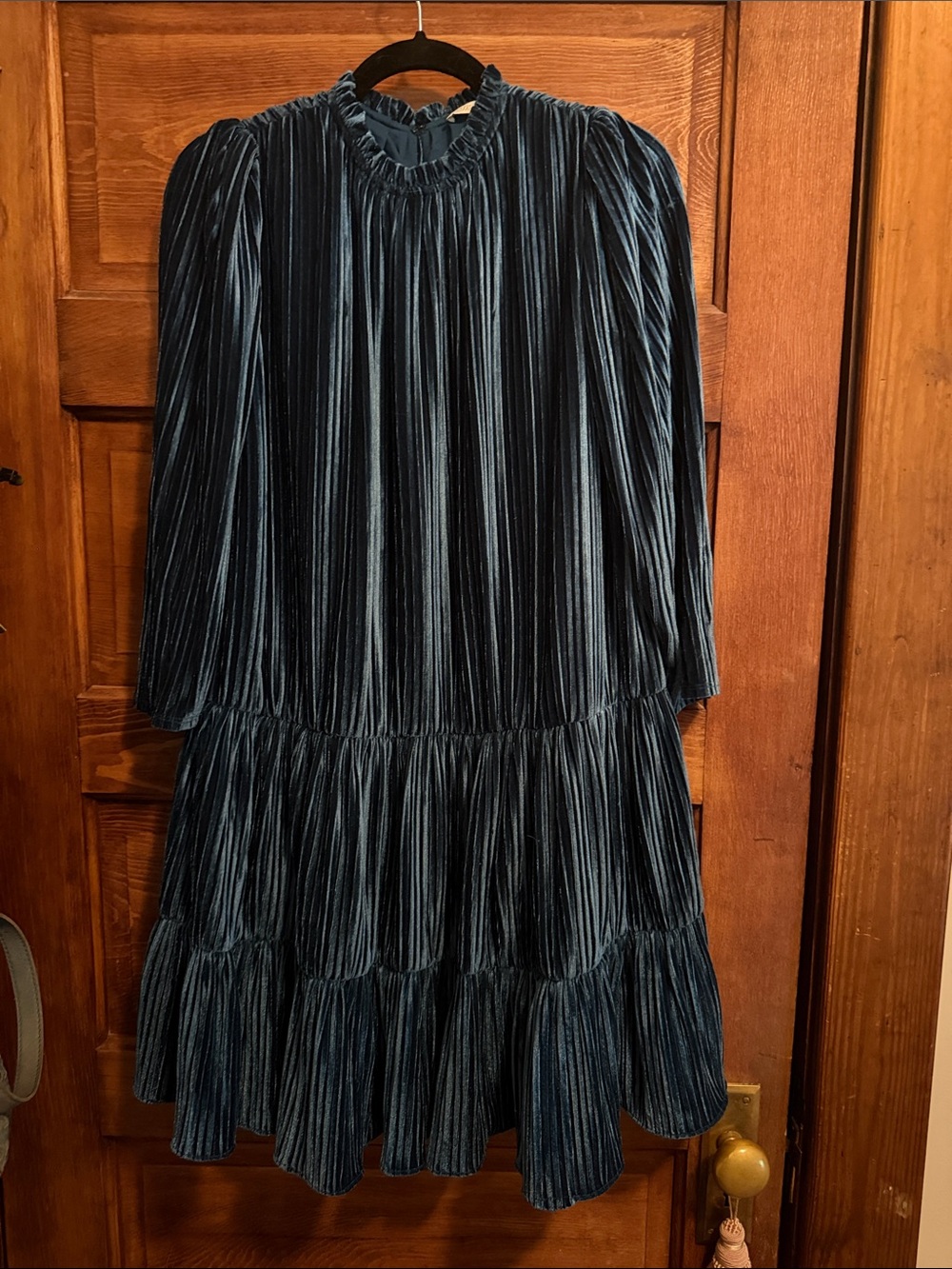 Shoshanna Teal Pleated Velvet Tiered Long Sleeve Dress